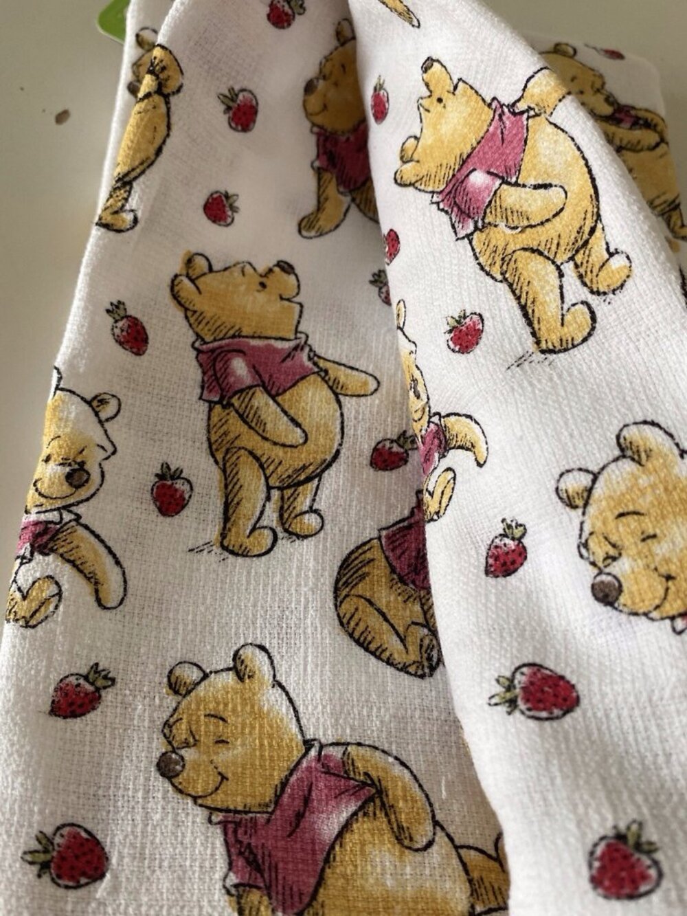 2 Pack Disney Winnie the Pooh Strawberries Kitchen‎ Towels 16 X 26” NEW - Picture 12 of 13